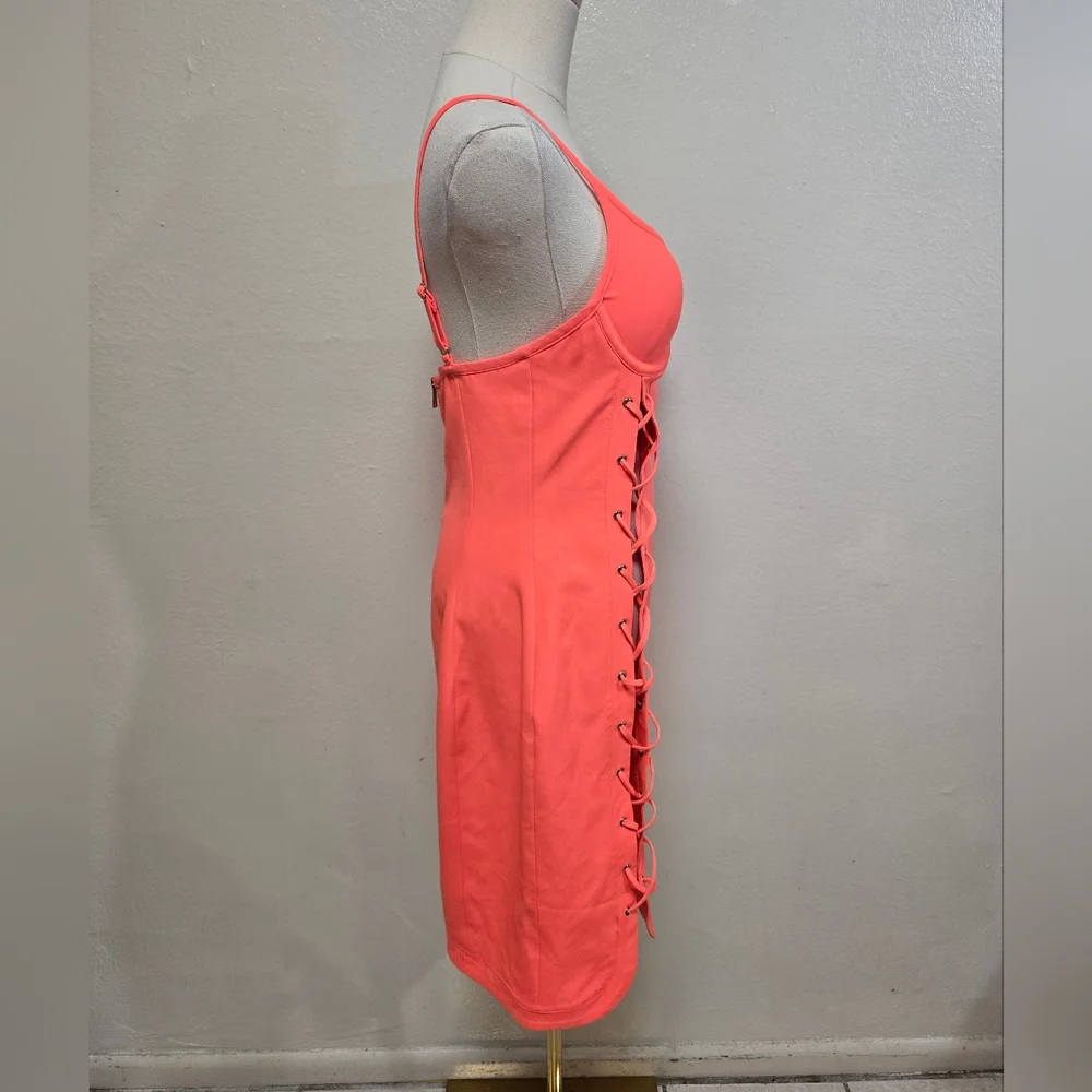 House of CB size large